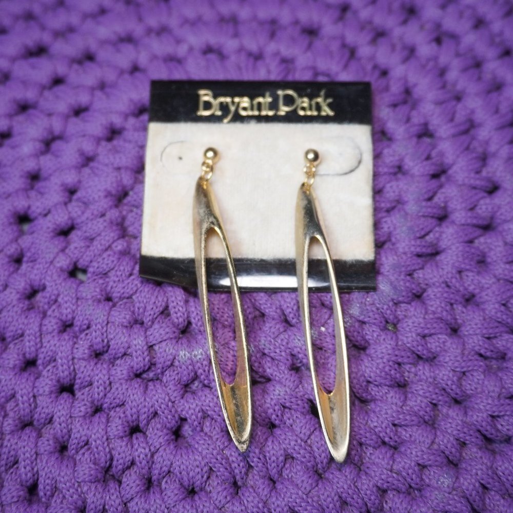 Bryant Park Womens Gold Long Oval Vintage Dangle Hoop Metal Earrings